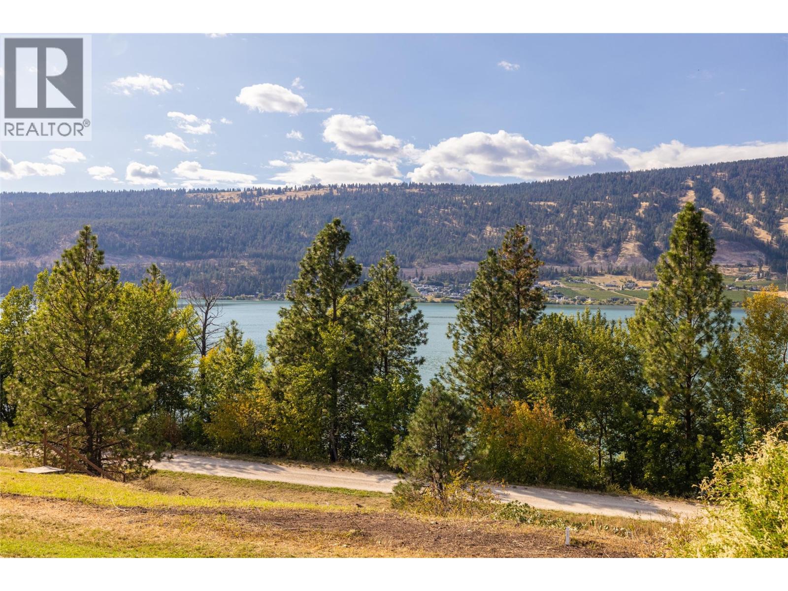 14876 Oyama Road, Oyama