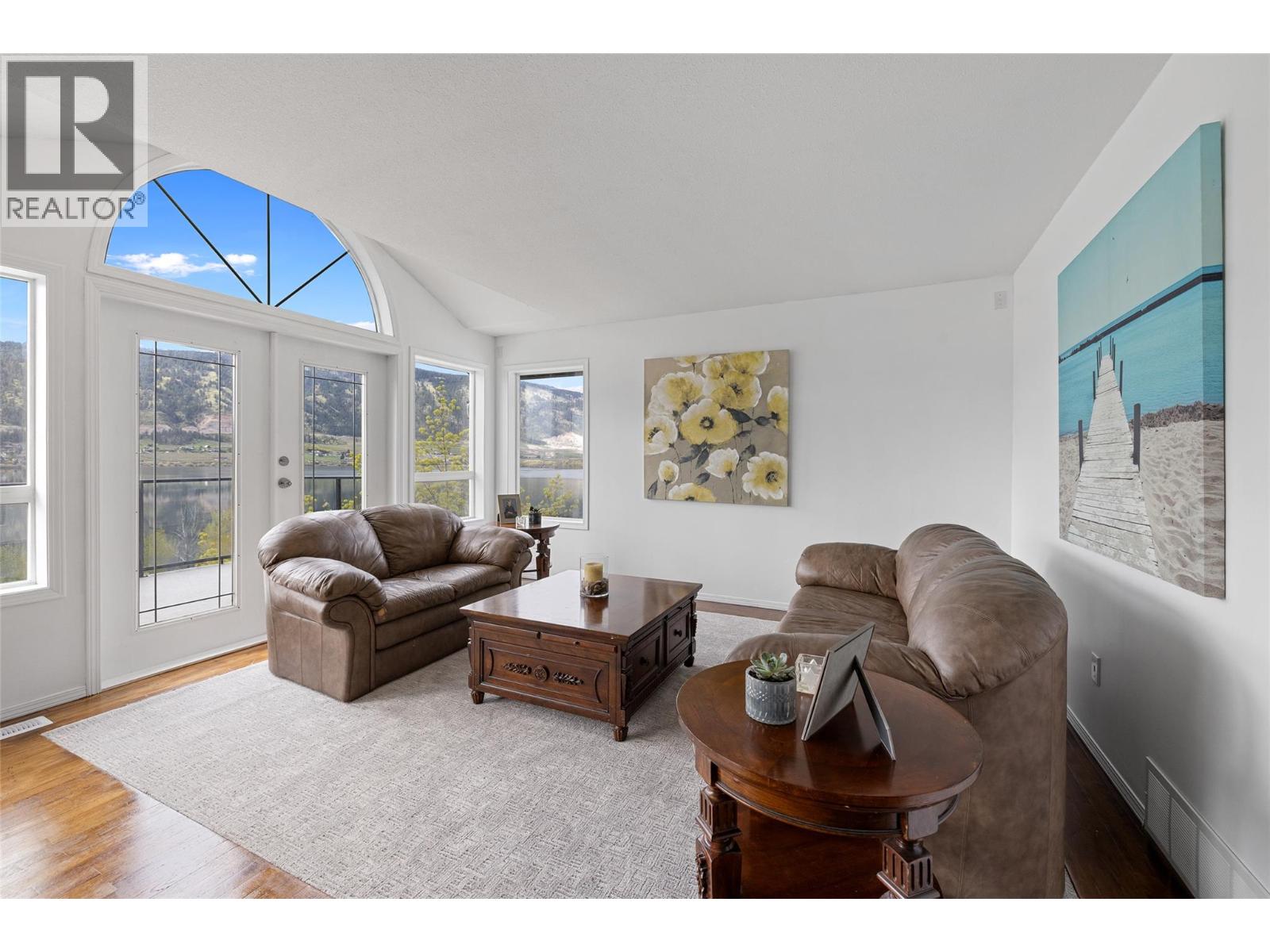 14876 Oyama Road, Oyama