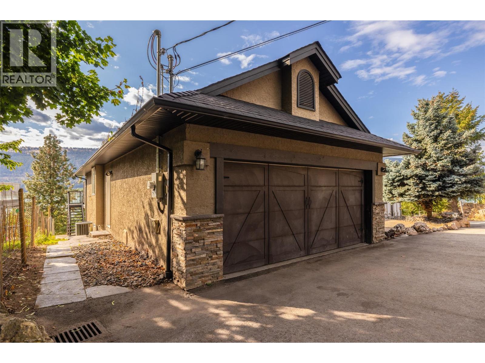 14876 Oyama Road, Oyama