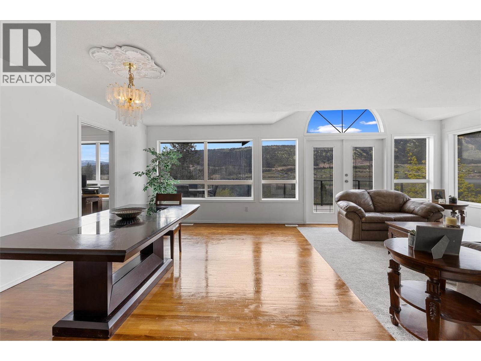 14876 Oyama Road, Oyama