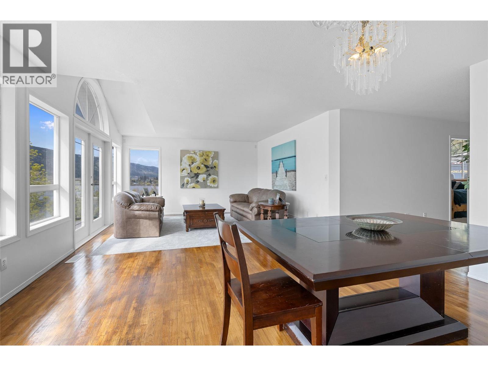 14876 Oyama Road, Oyama