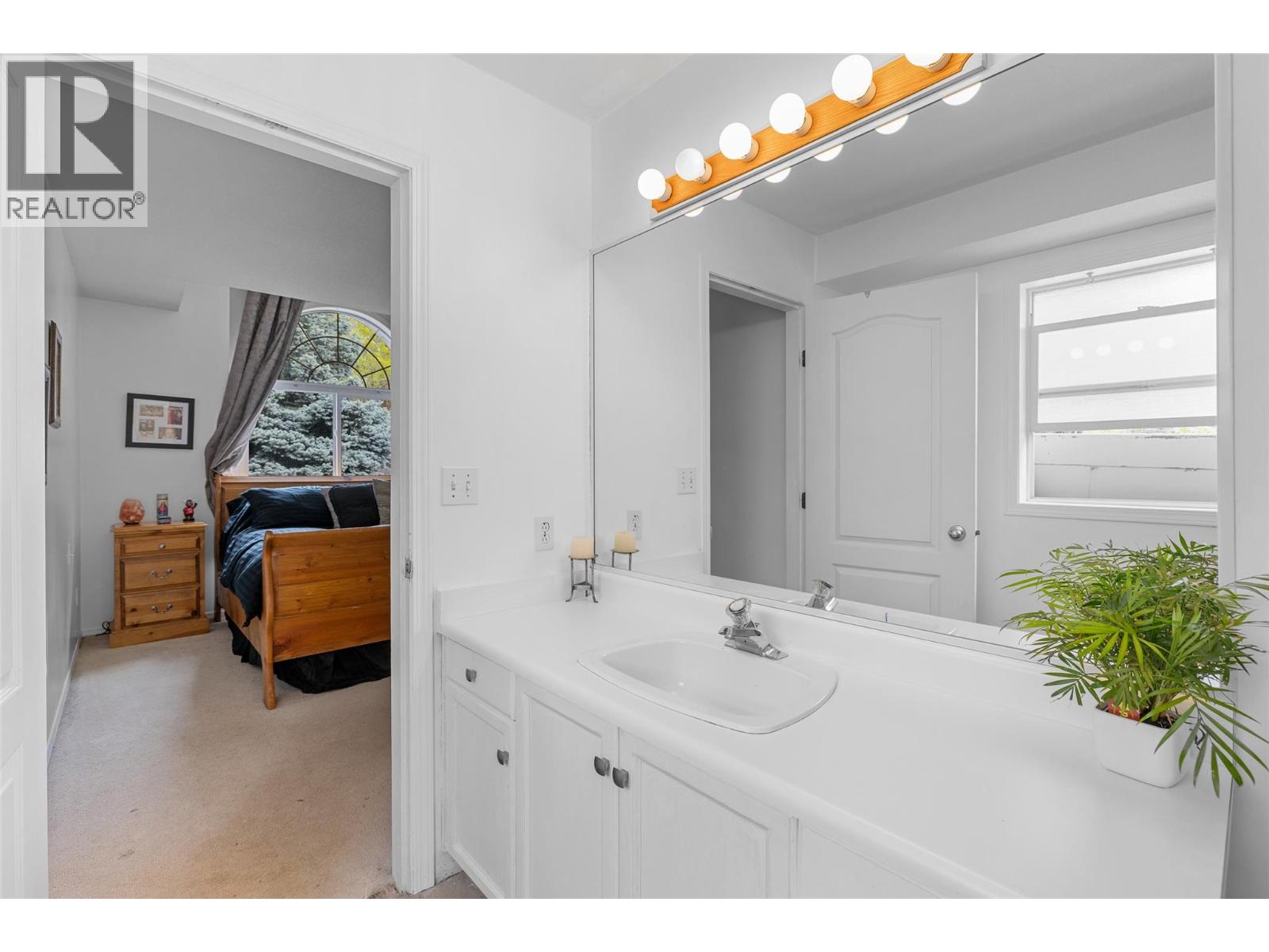 14876 Oyama Road, Oyama