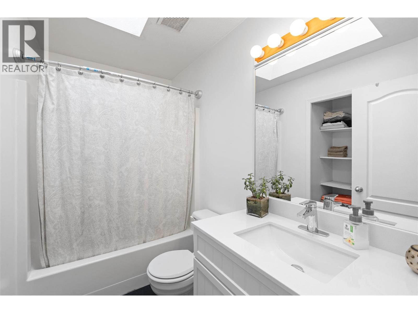 14876 Oyama Road, Oyama