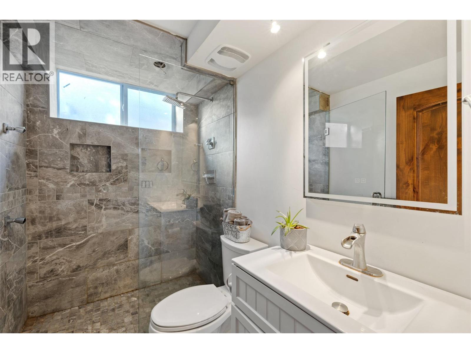 14876 Oyama Road, Oyama