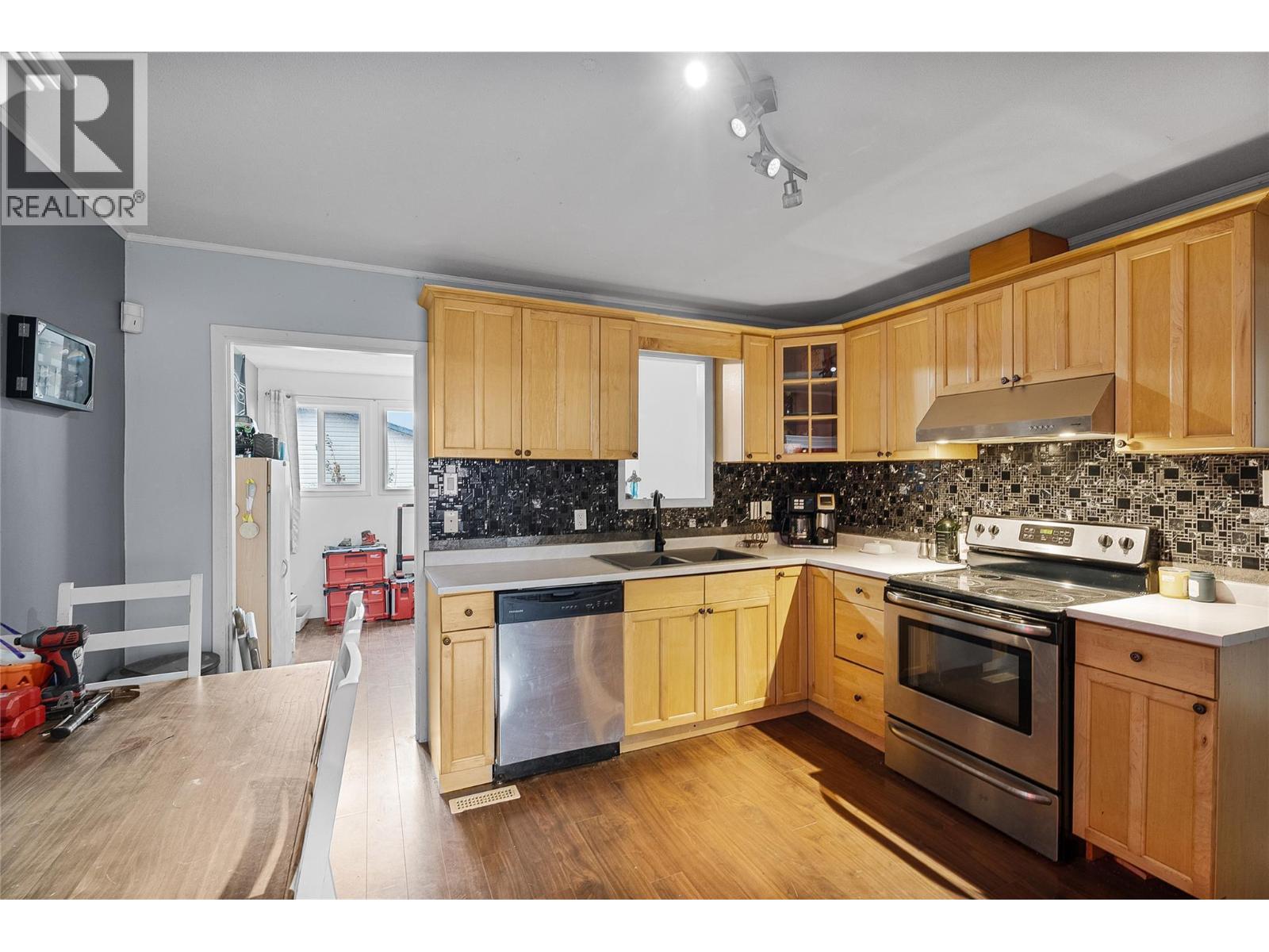 1153 Lethbridge Avenue, Kamloops