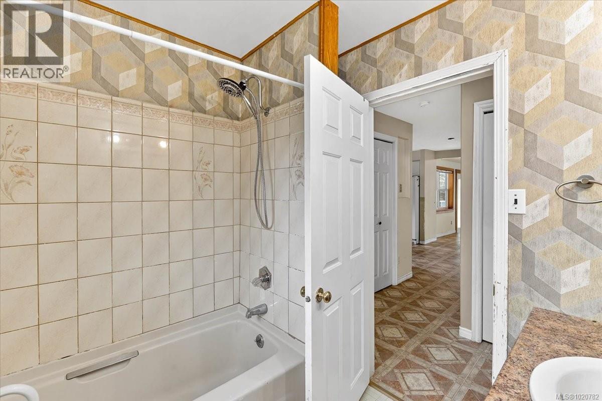 6299 Renton Rd N, Port Alberni