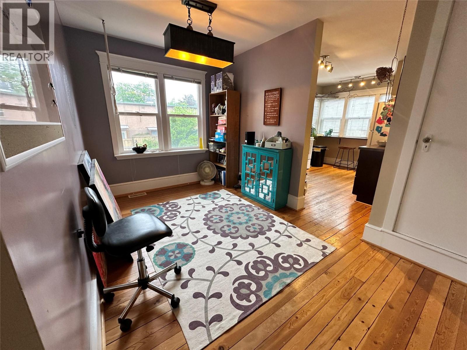  214 11th Avenue, Castlegar