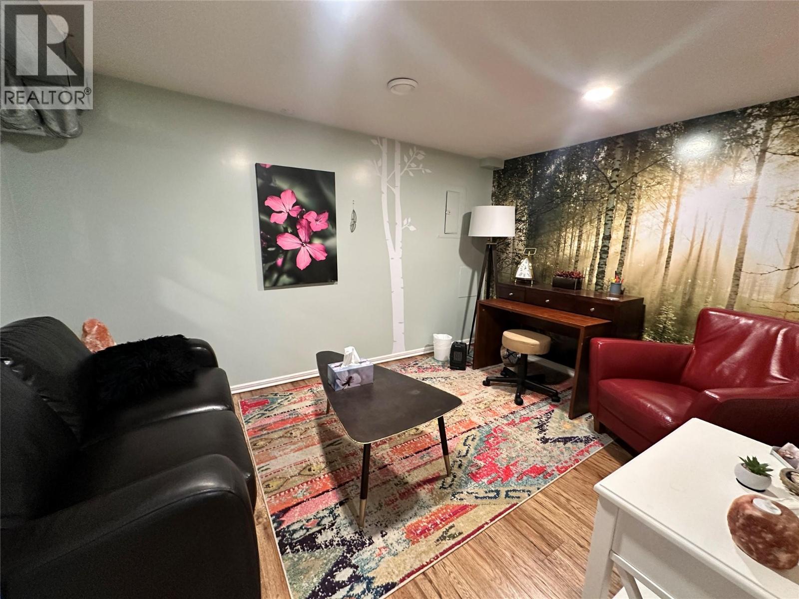  214 11th Avenue, Castlegar