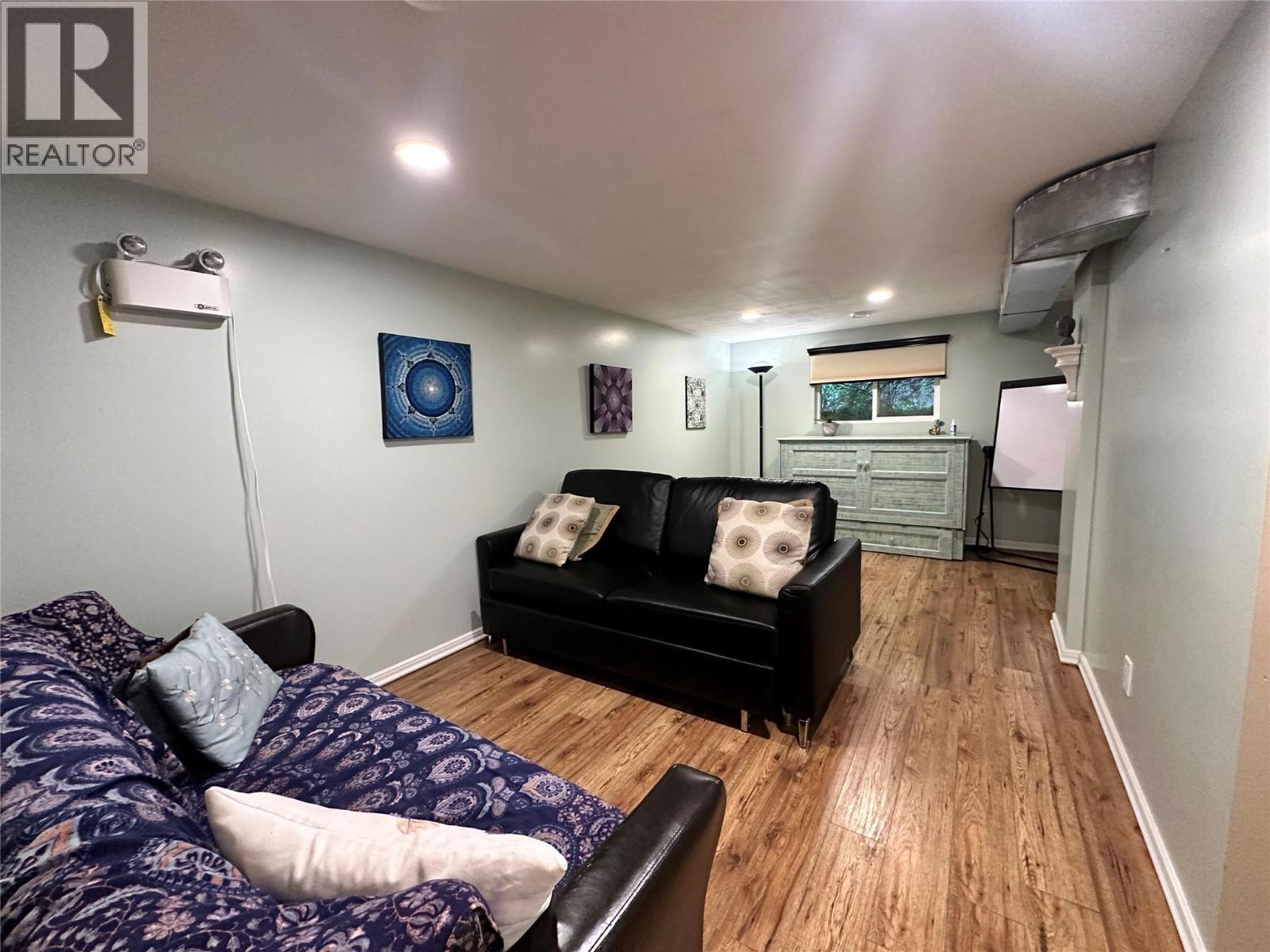  214 11th Avenue, Castlegar