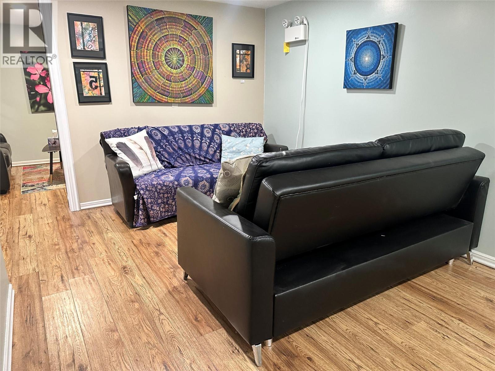  214 11th Avenue, Castlegar