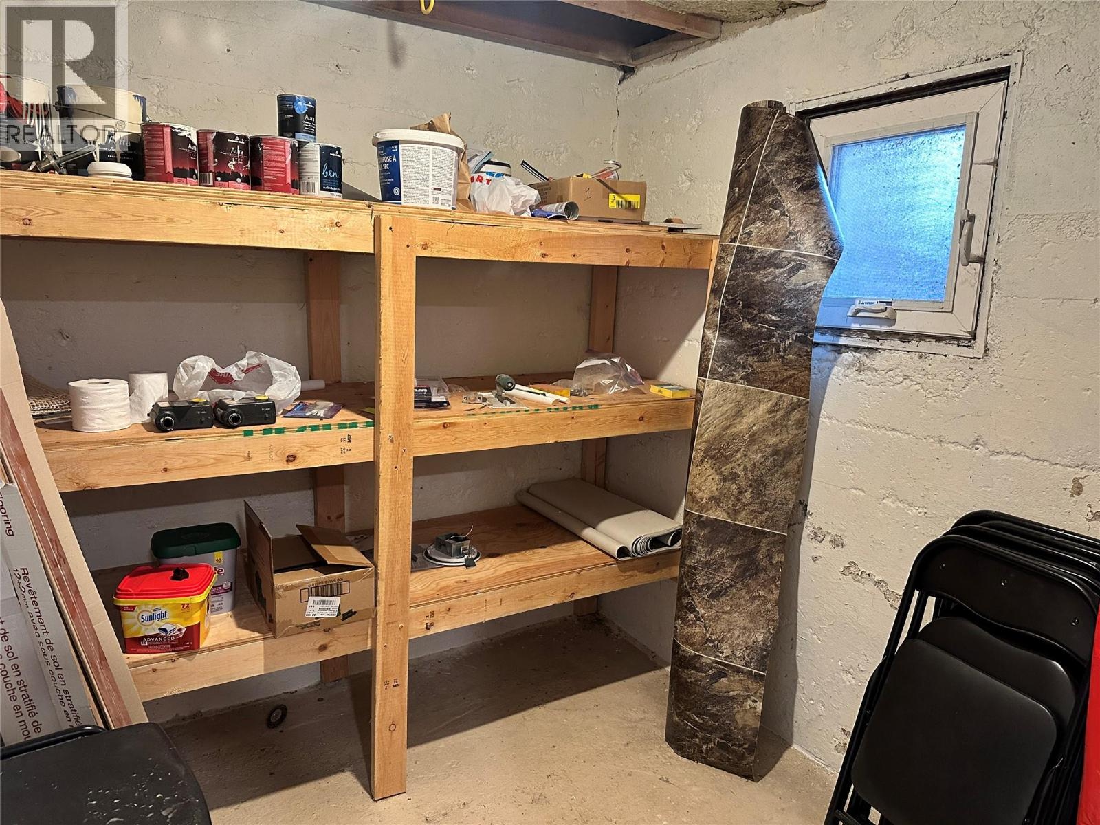  214 11th Avenue, Castlegar