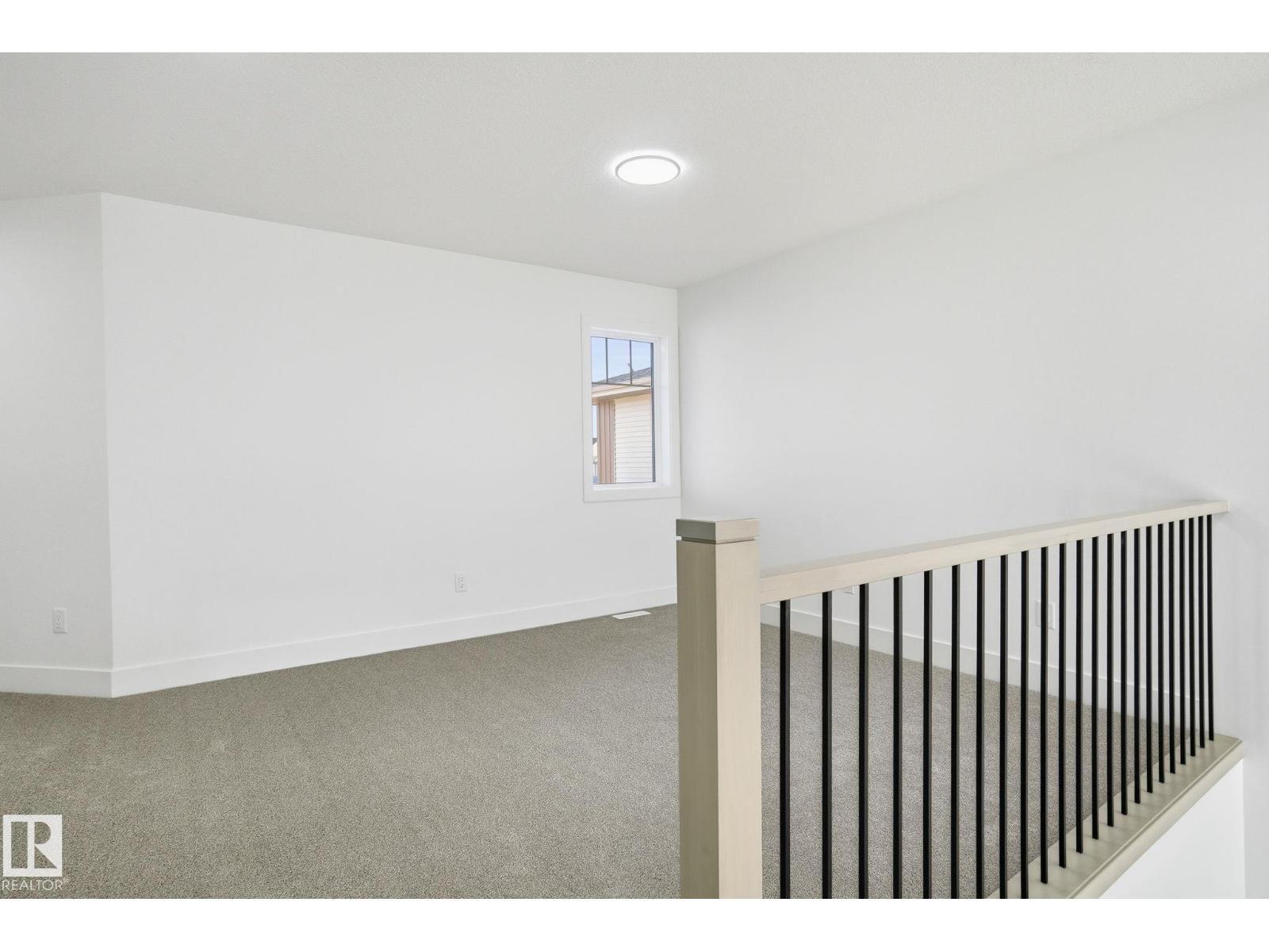 2536 210 ST NW, Edmonton