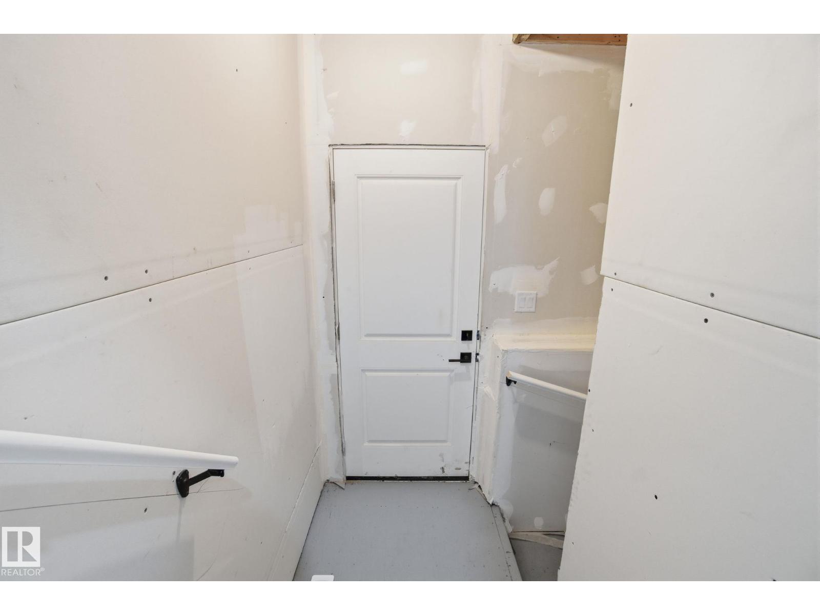 2408 208 ST NW, Edmonton