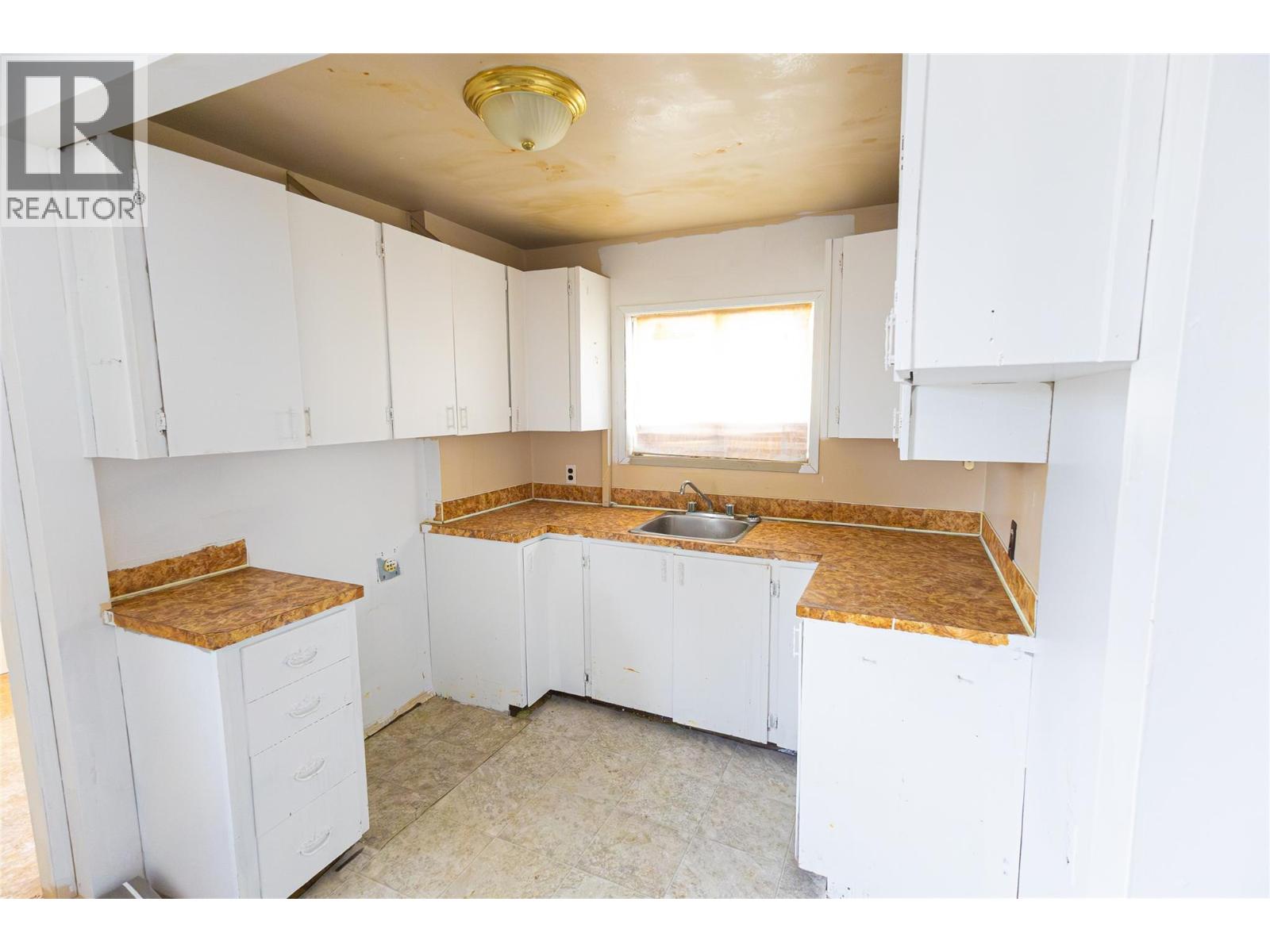 404 99 Avenue, Dawson Creek