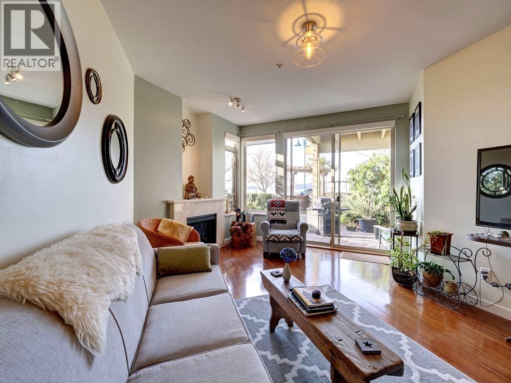 105 5160 DAVIS BAY ROAD, Sechelt