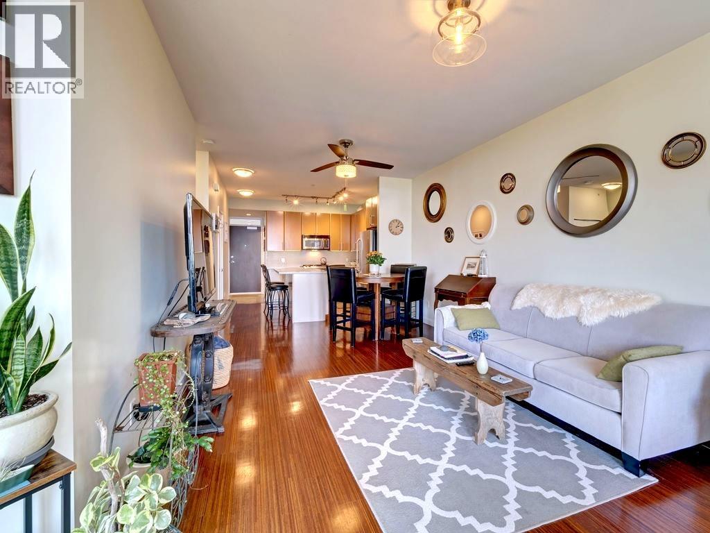 105 5160 DAVIS BAY ROAD, Sechelt