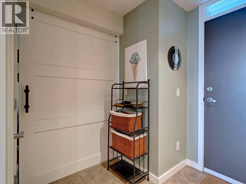 105 5160 DAVIS BAY ROAD, Sechelt