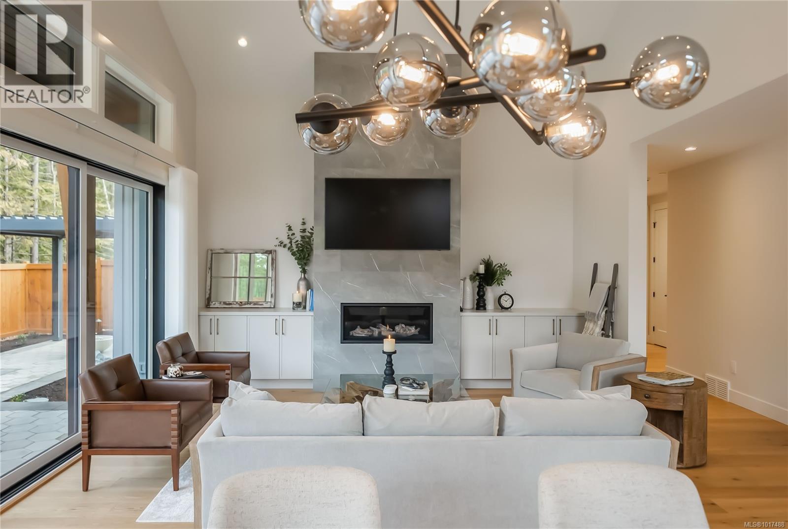 530 Hole-in-One Dr, Qualicum Beach