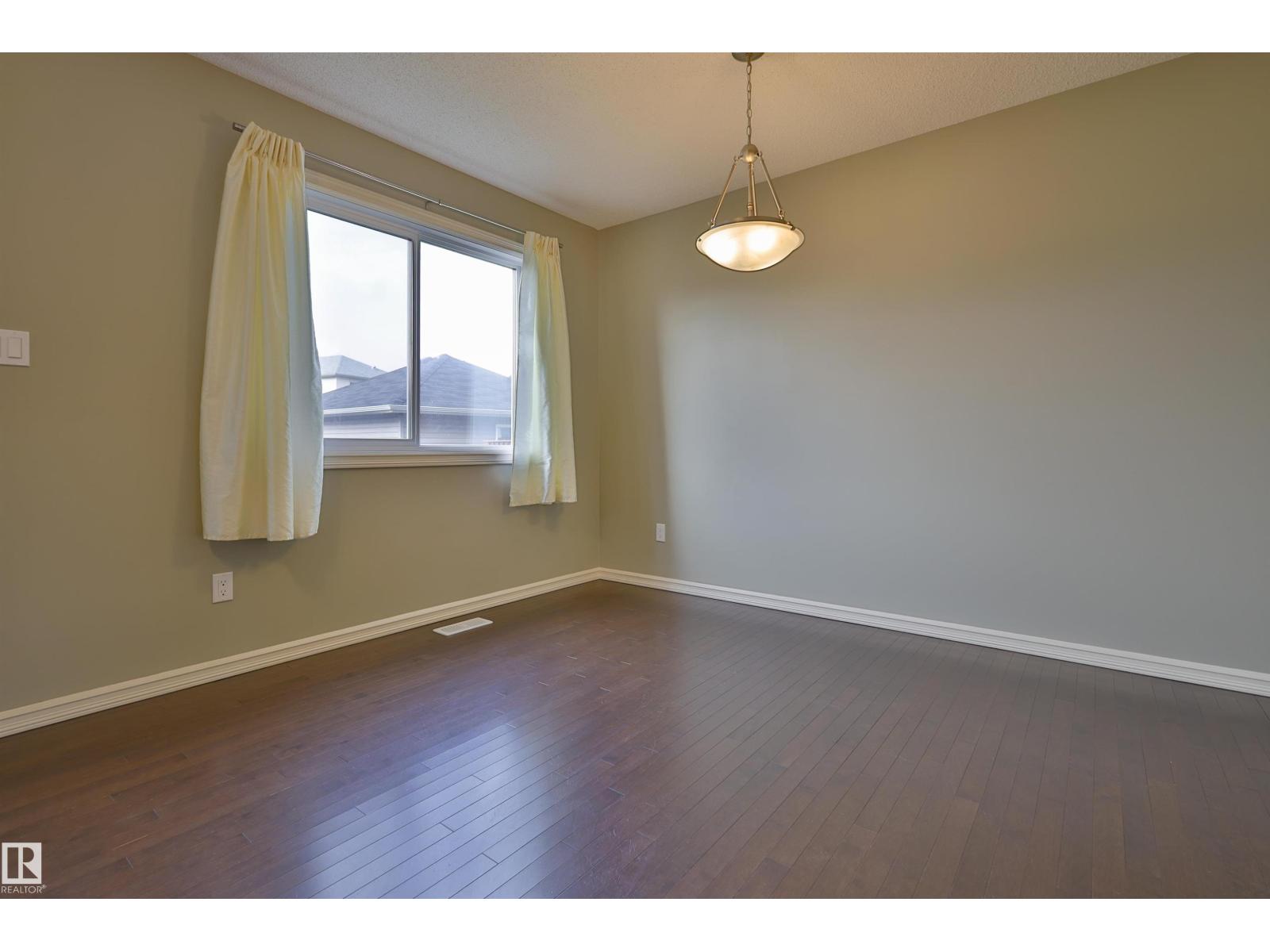 18056 89 ST NW, Edmonton