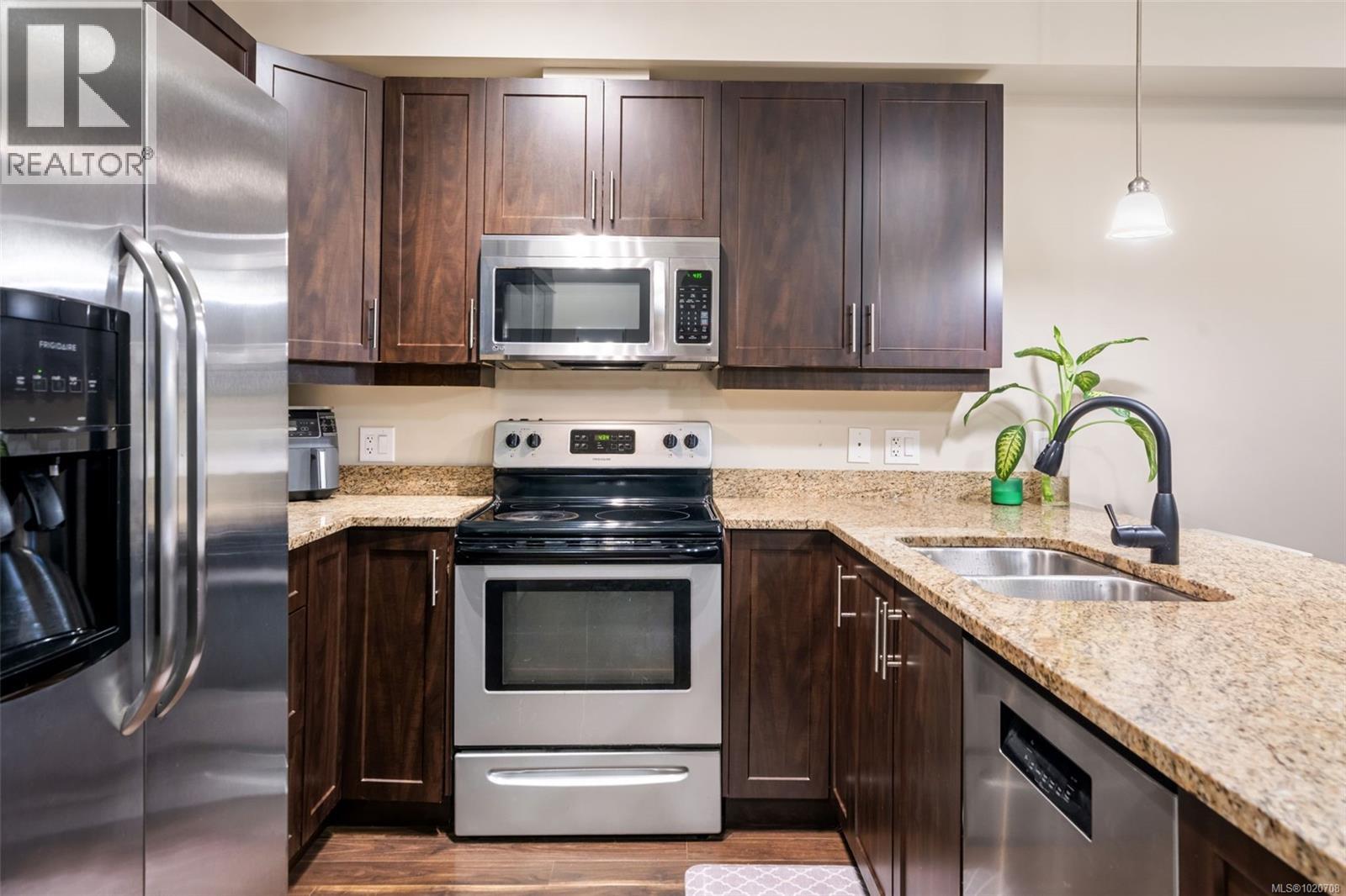 113 938 Dunford Ave, Langford