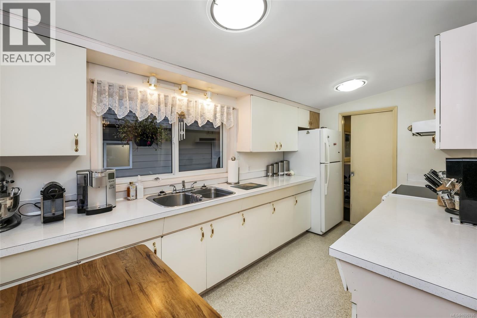 1113 Neild Rd, Metchosin