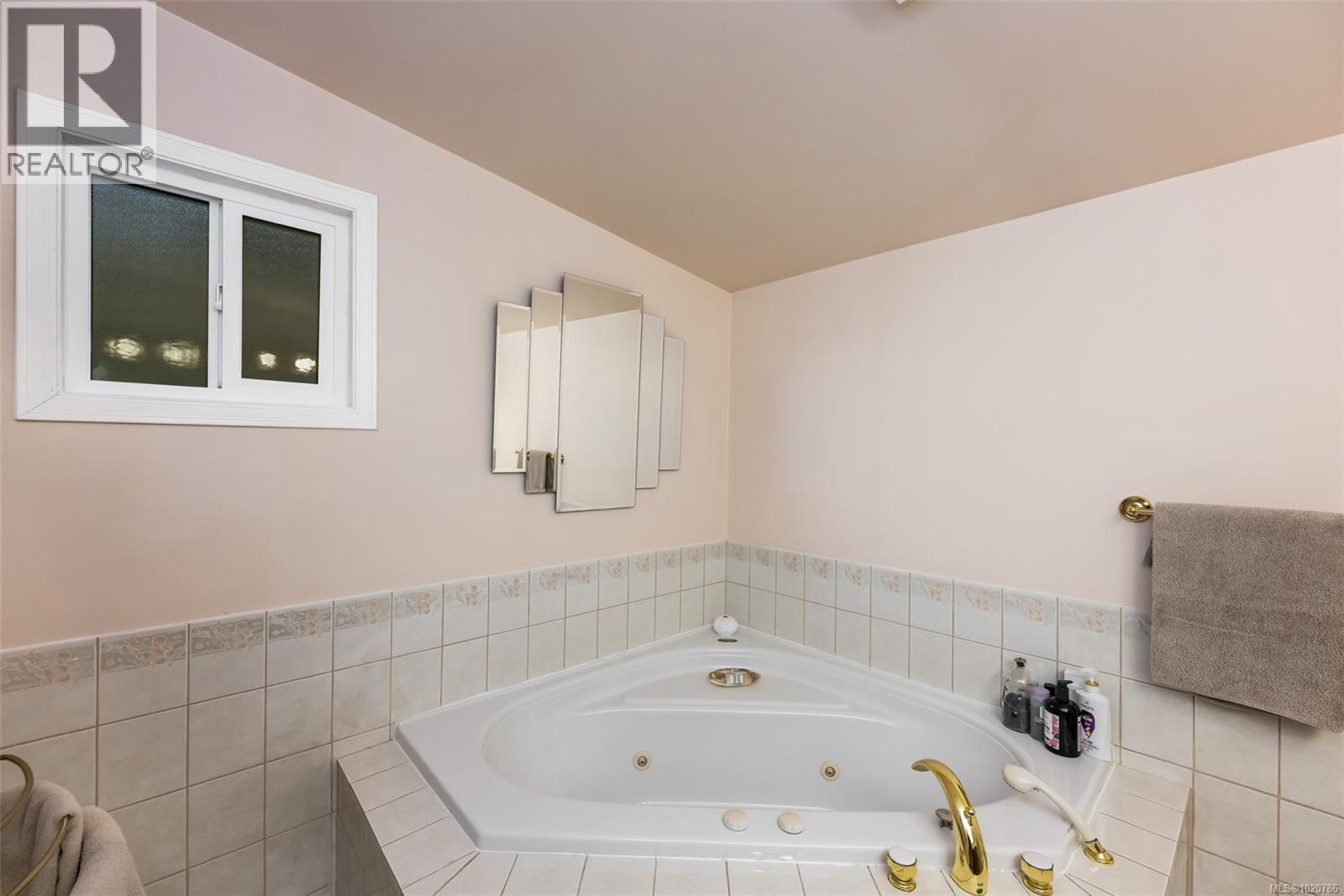 1113 Neild Rd, Metchosin