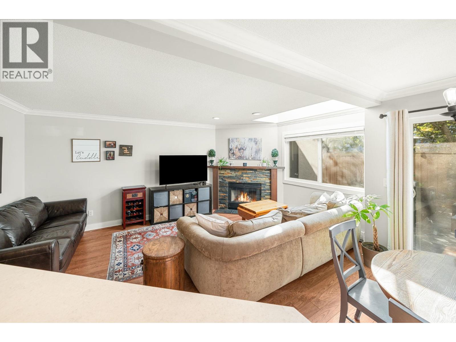 1 12438 BRUNSWICK PLACE, Richmond