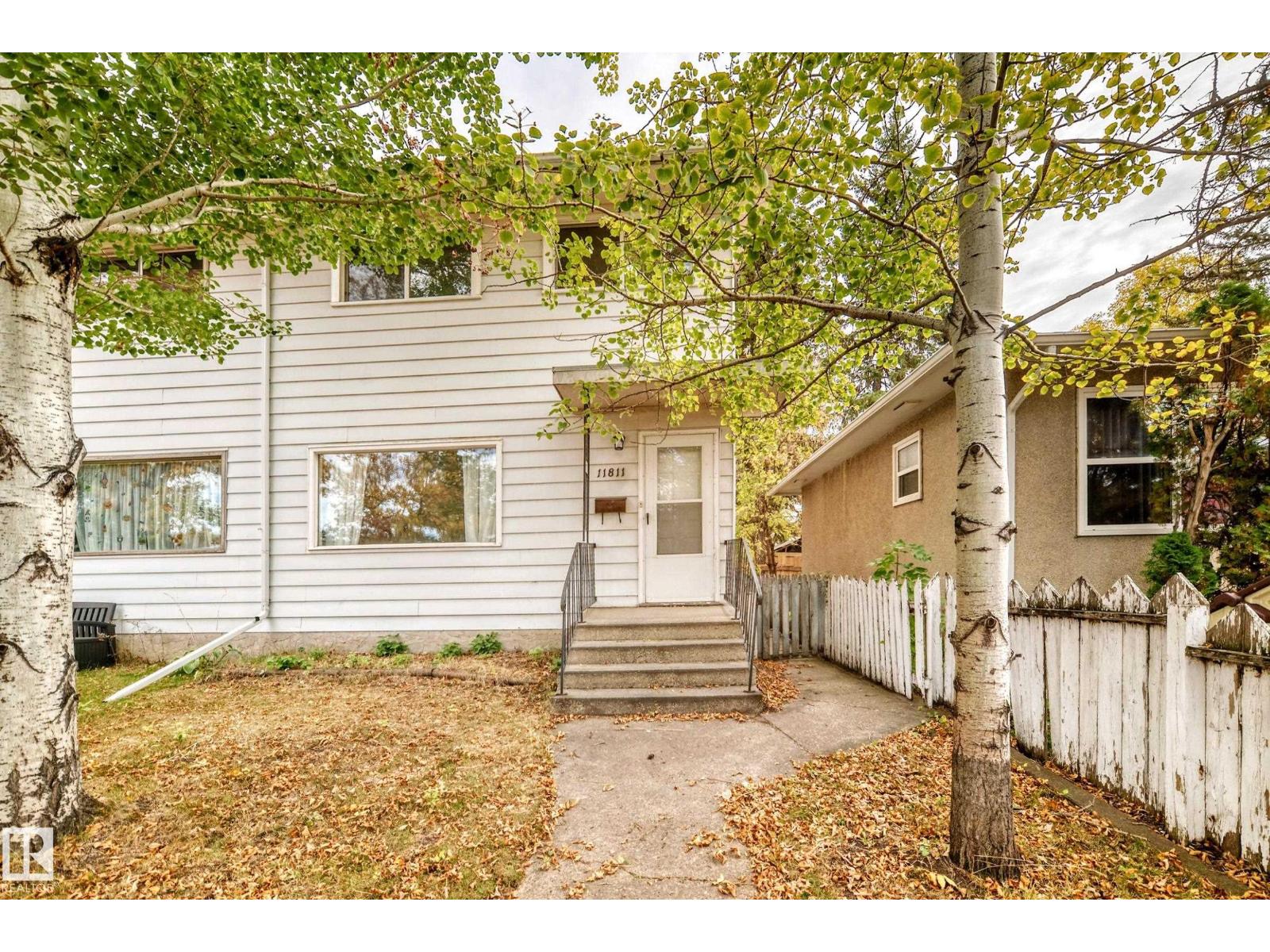 11811 44 ST NW, Edmonton