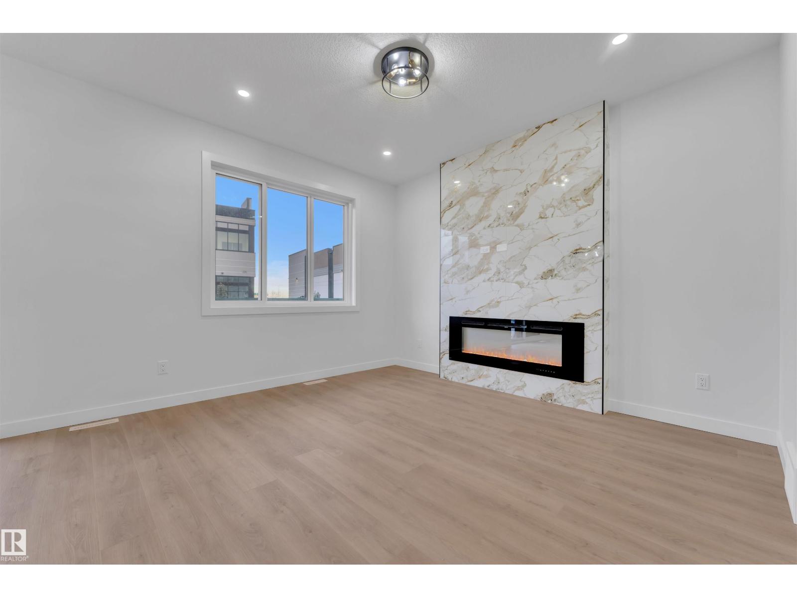 15423 20 ST NW, Edmonton