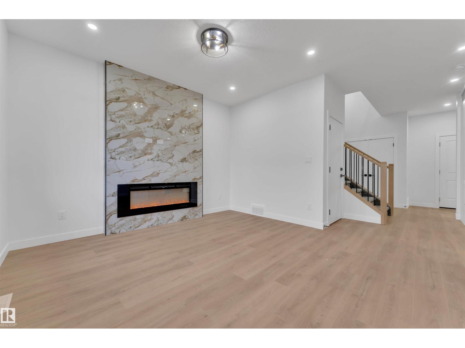 15423 20 ST NW, Edmonton