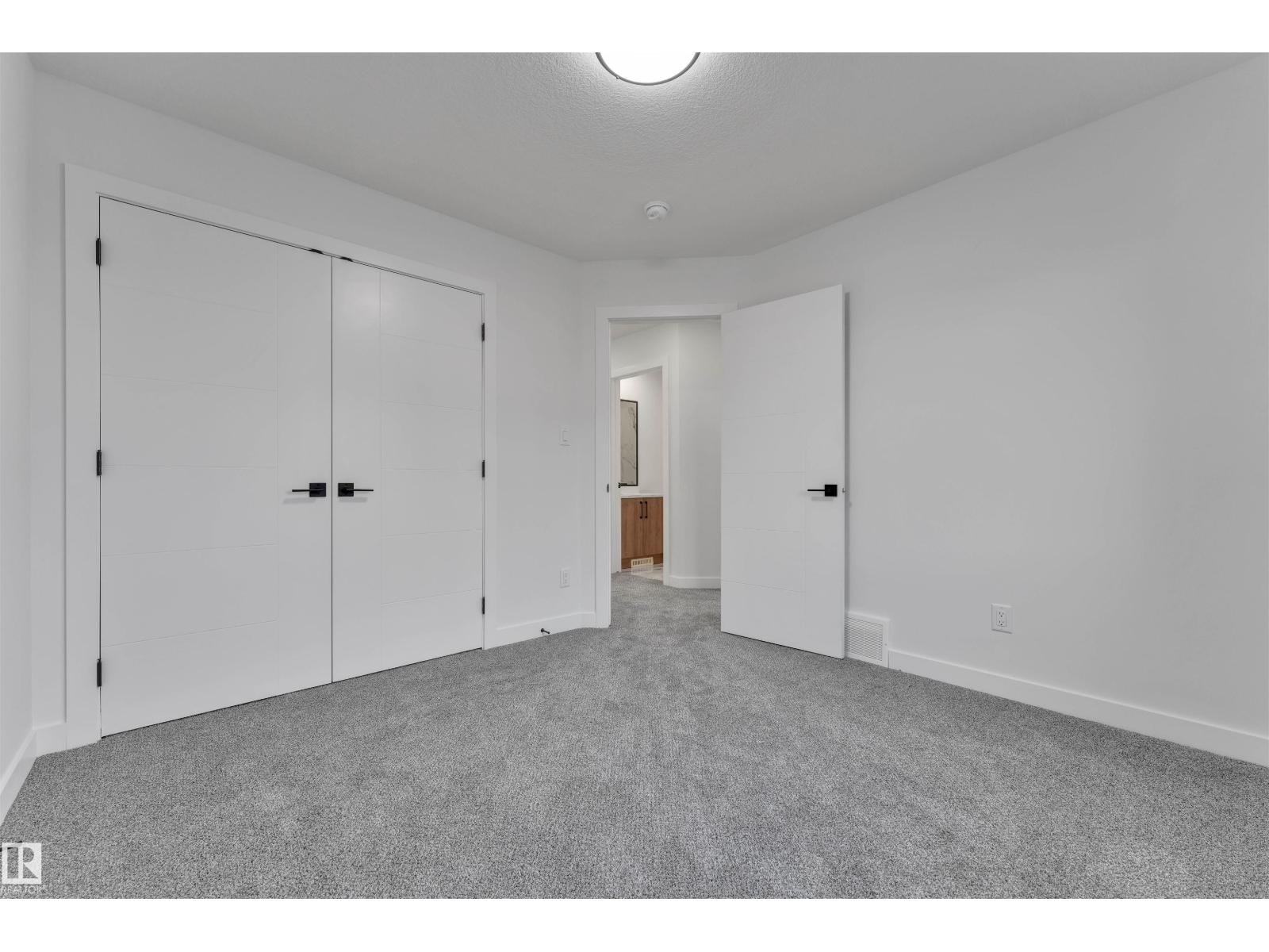 15423 20 ST NW, Edmonton