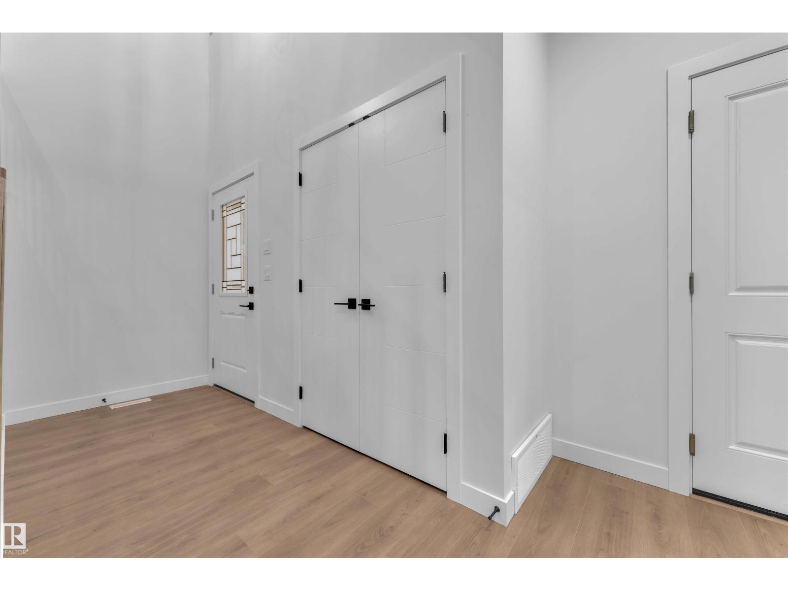 15423 20 ST NW, Edmonton