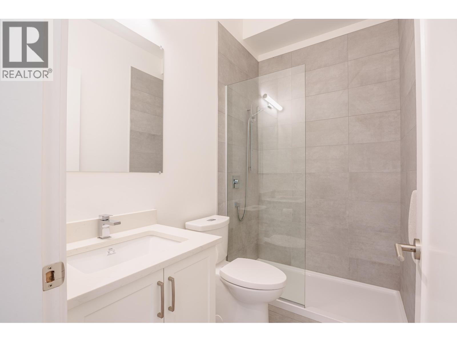 11120 SUNSHINE COAST HIGHWAY, Pender Harbour