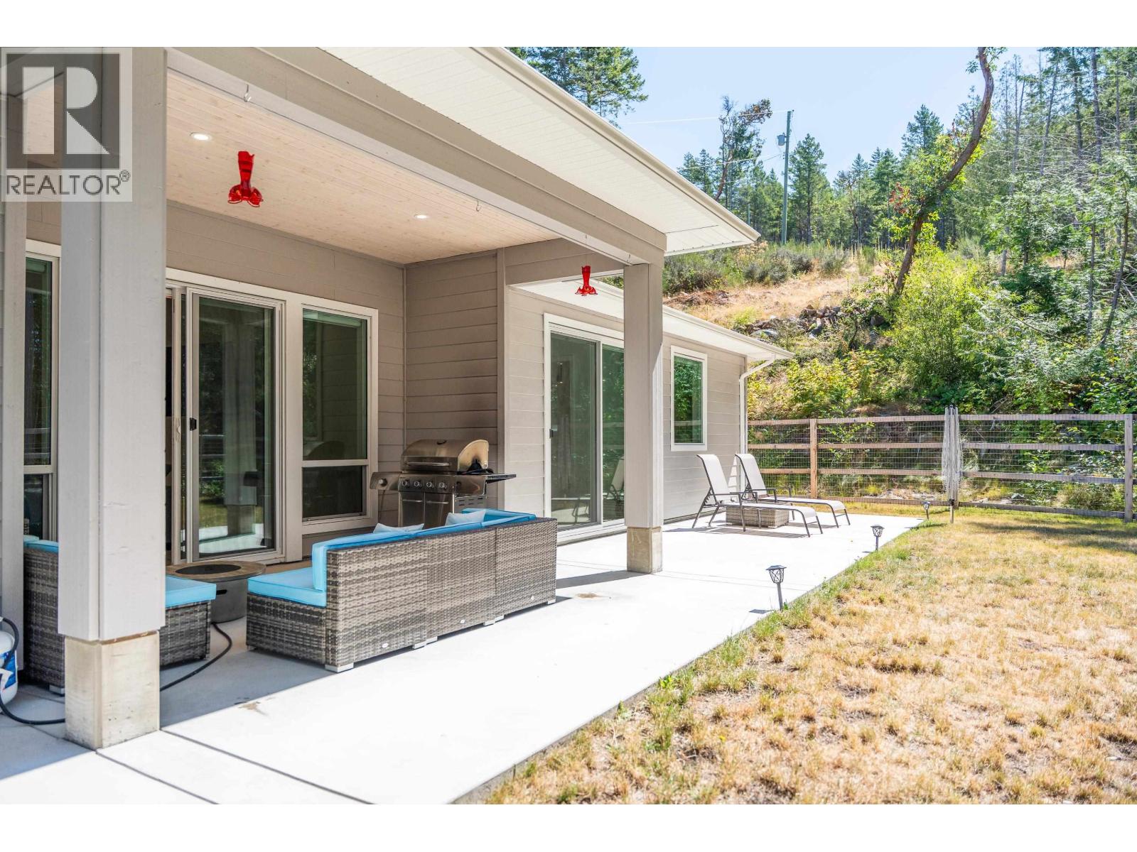 11120 SUNSHINE COAST HIGHWAY, Pender Harbour