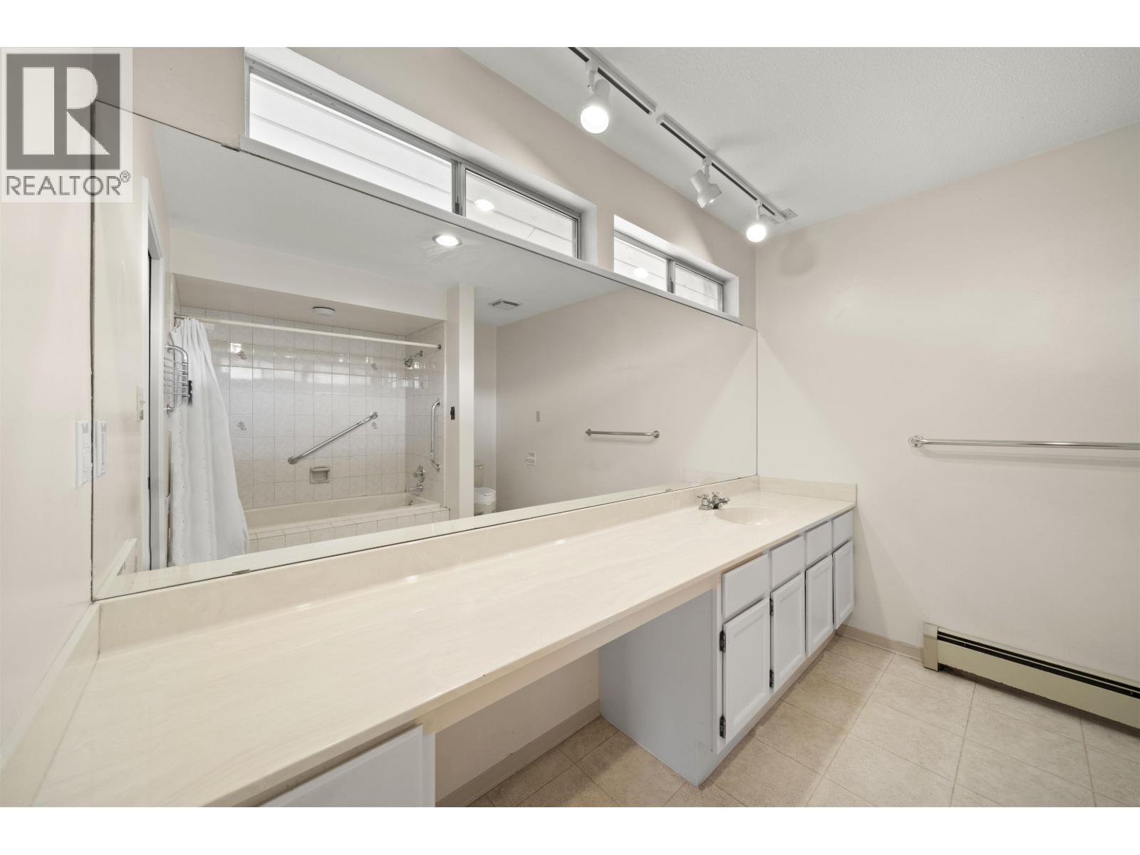 7100 KIMBERLEY Drive, Richmond