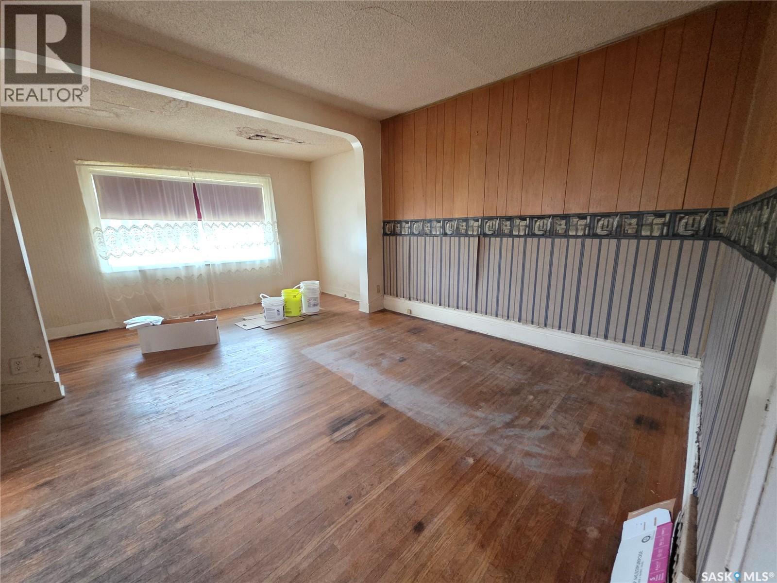 Single Family House for Sale in  nd AVENUE NE Swift Current 