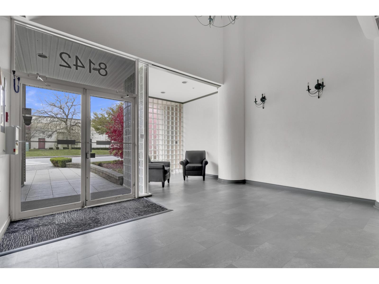 208 8142 120A Street - photo 2