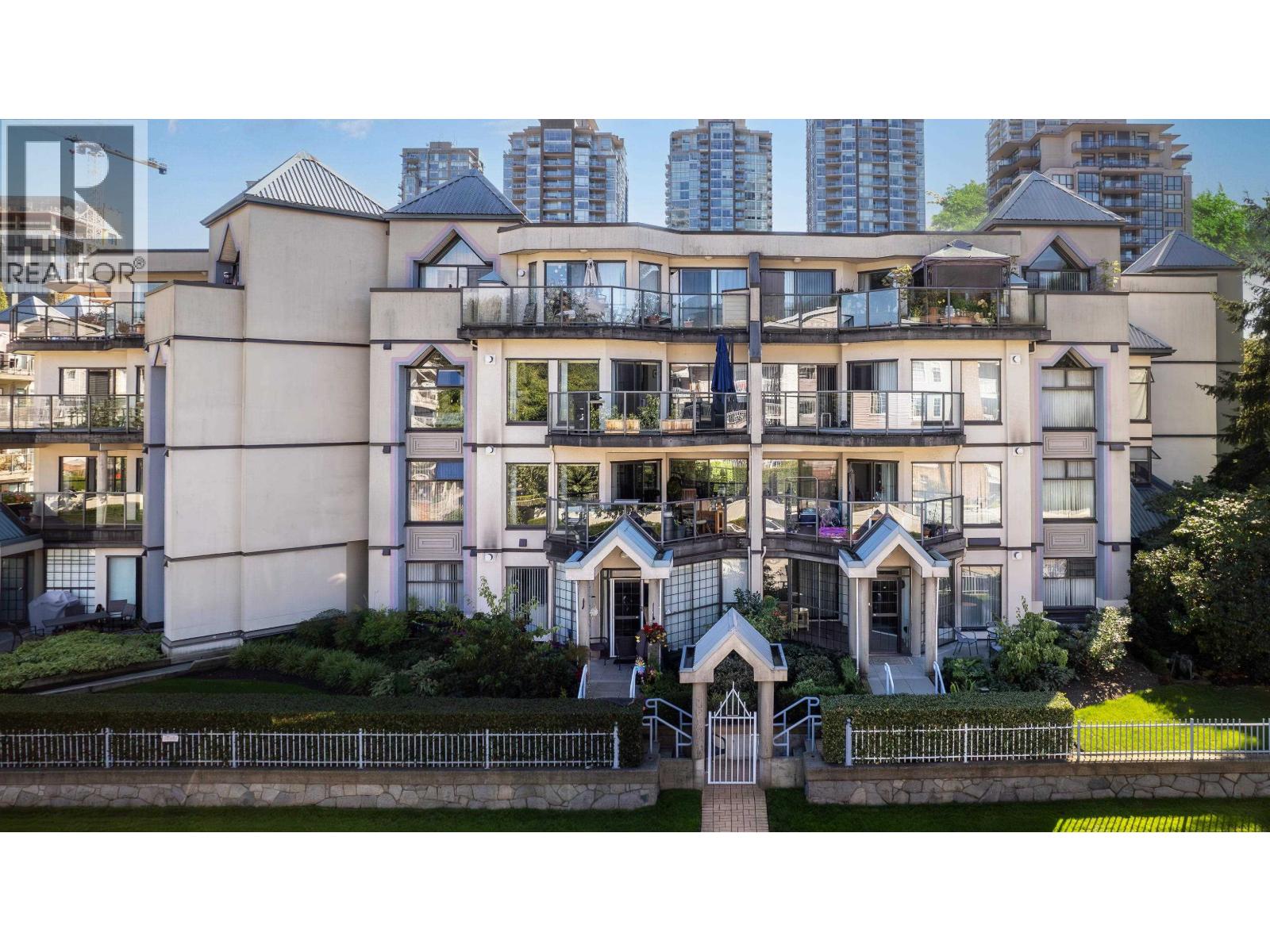 302 2968 BURLINGTON DRIVE, Coquitlam