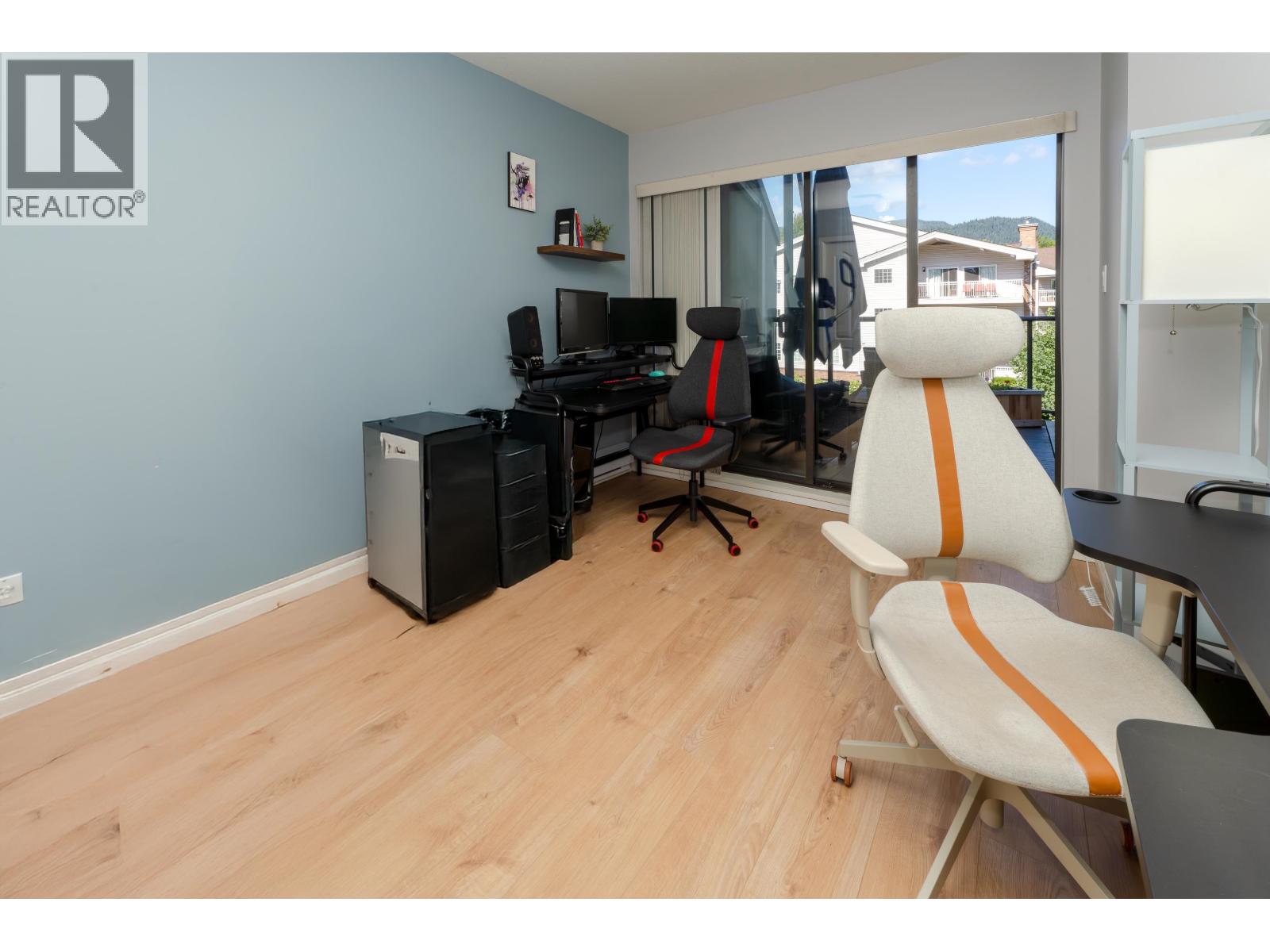 302 2968 BURLINGTON DRIVE, Coquitlam