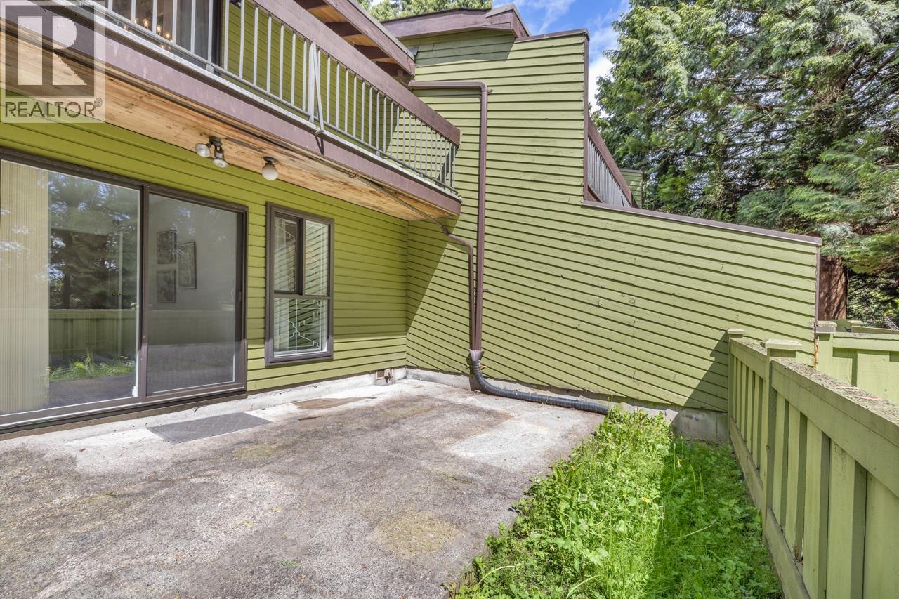 2686 KINGSFORD AVENUE, Burnaby