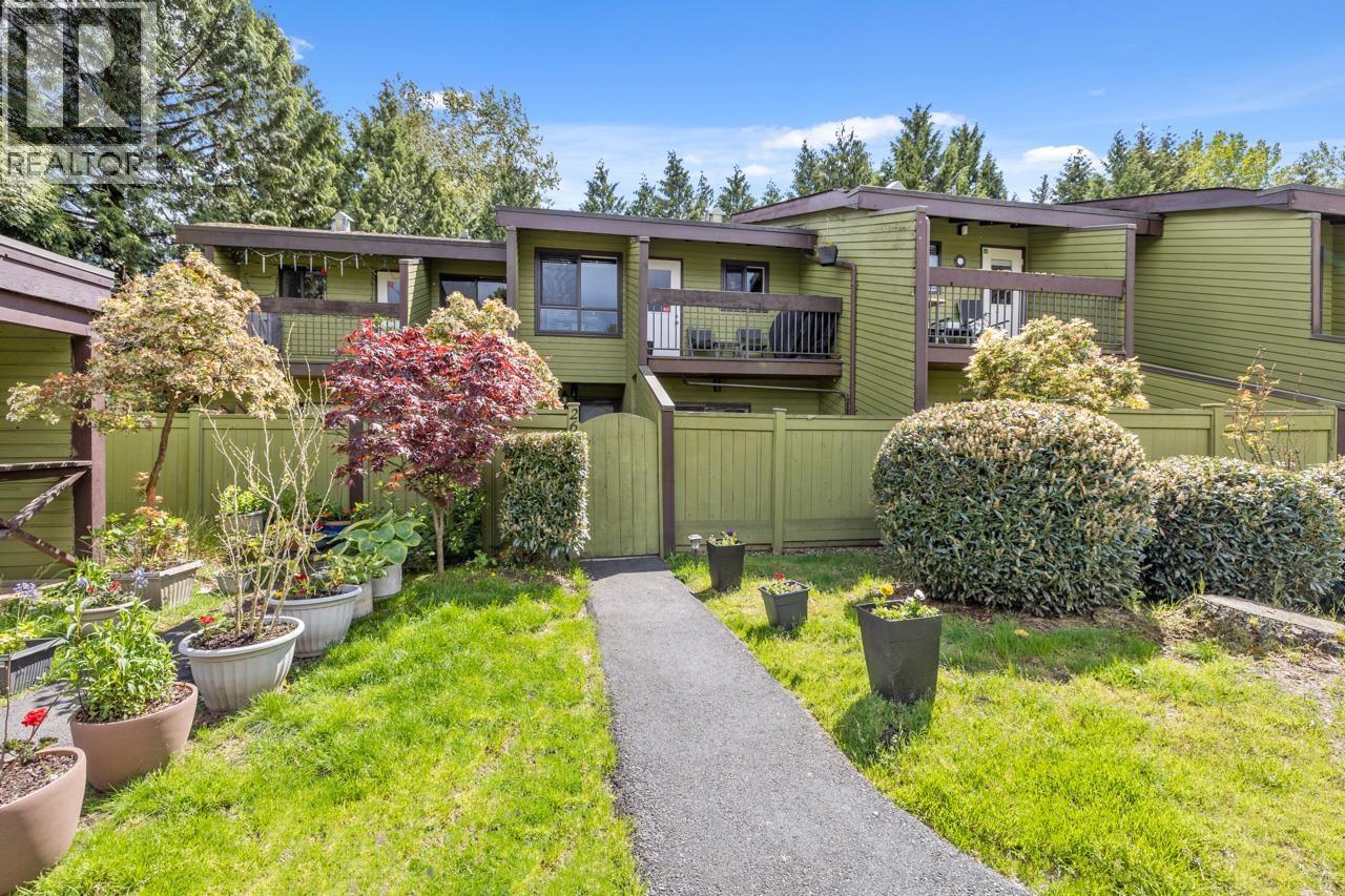 2686 KINGSFORD AVENUE, Burnaby