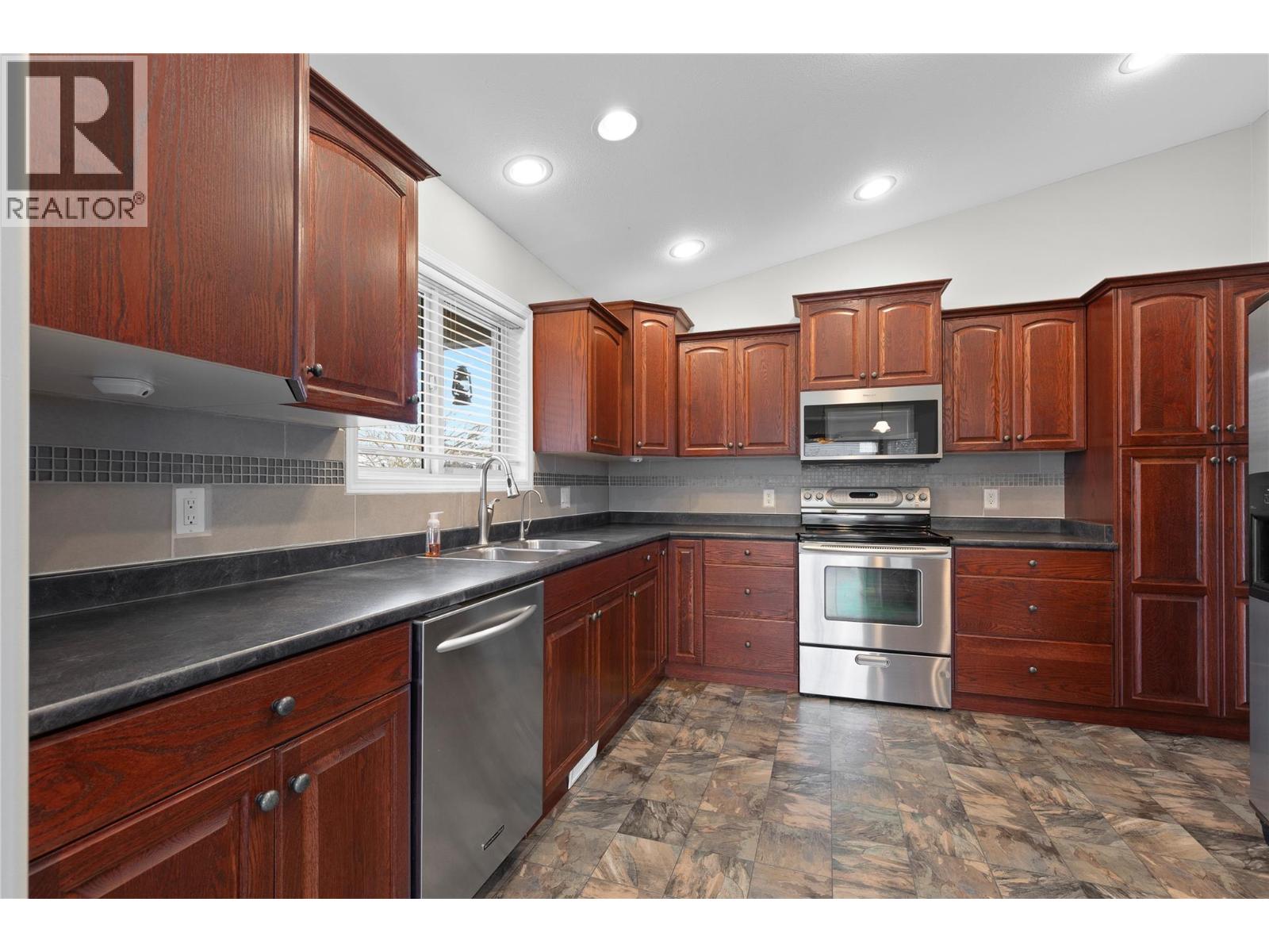 91 9510 Hwy 97N Other, Vernon