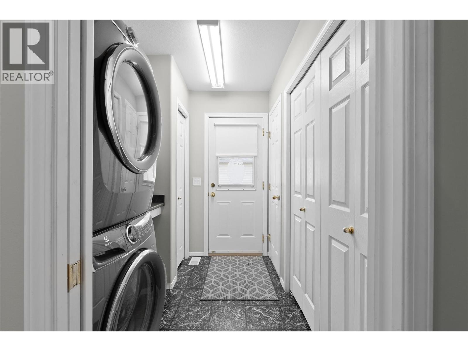 91 9510 Hwy 97N Other, Vernon