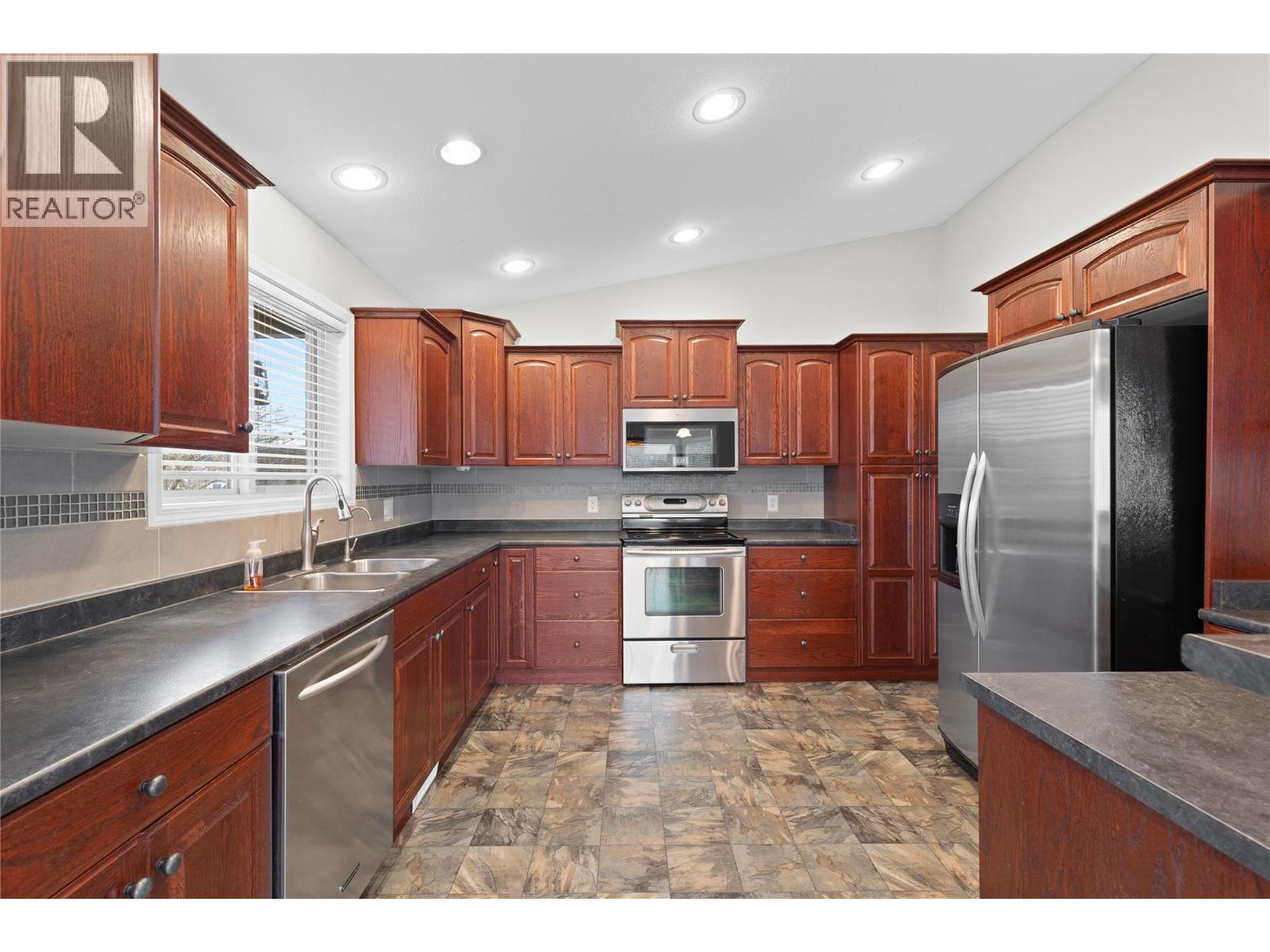 91 9510 Hwy 97N Other, Vernon