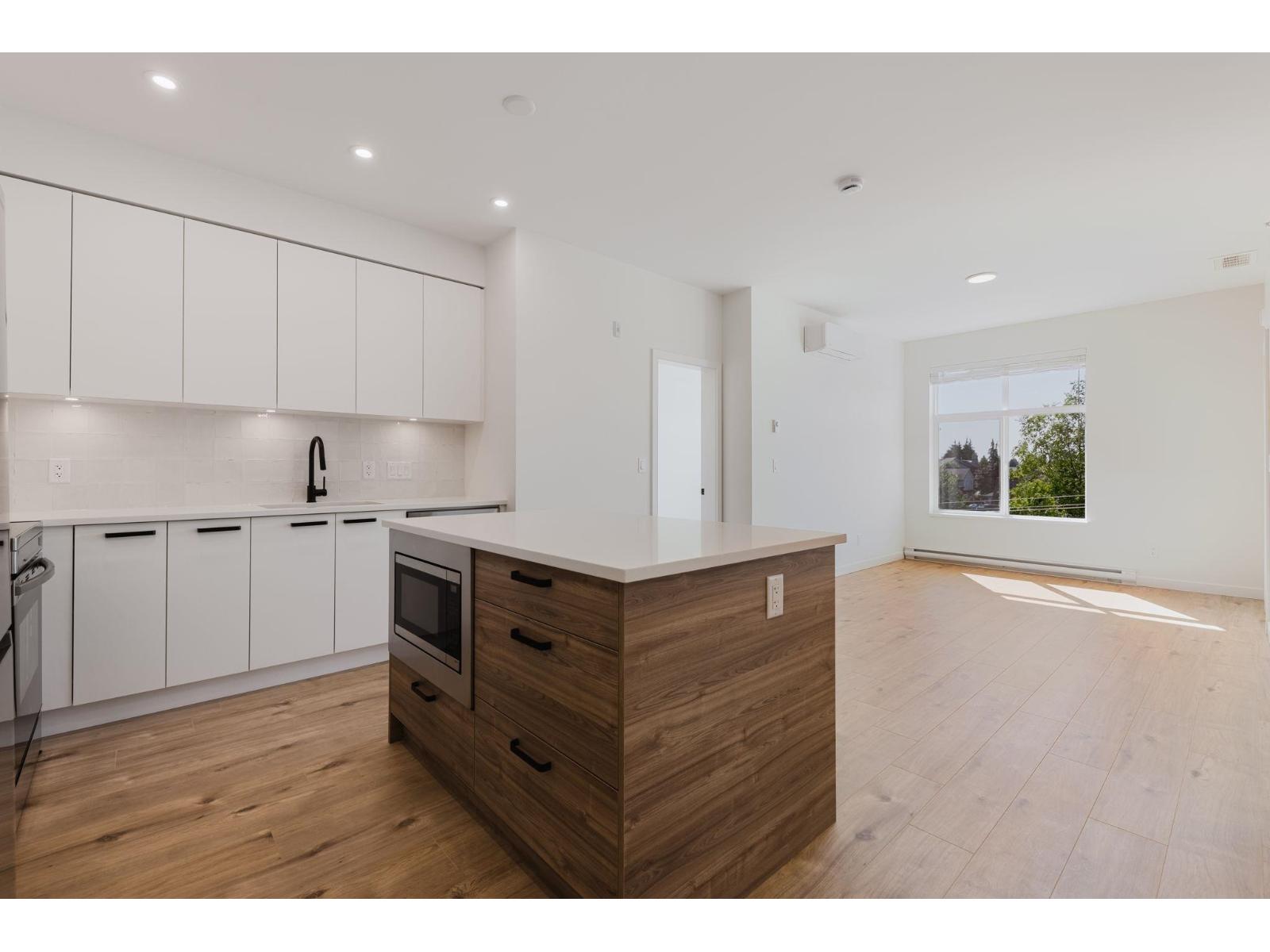 105 33920 BEST AVENUE, Mission