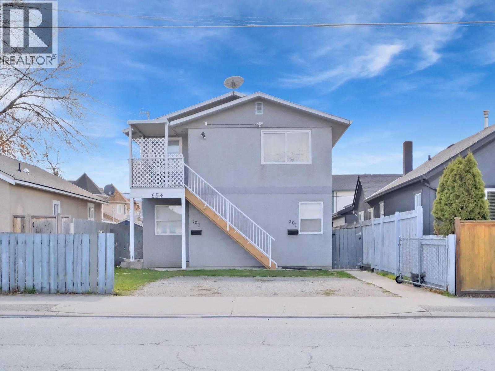 654 Wade Avenue W Unit# 101 & 201, Penticton