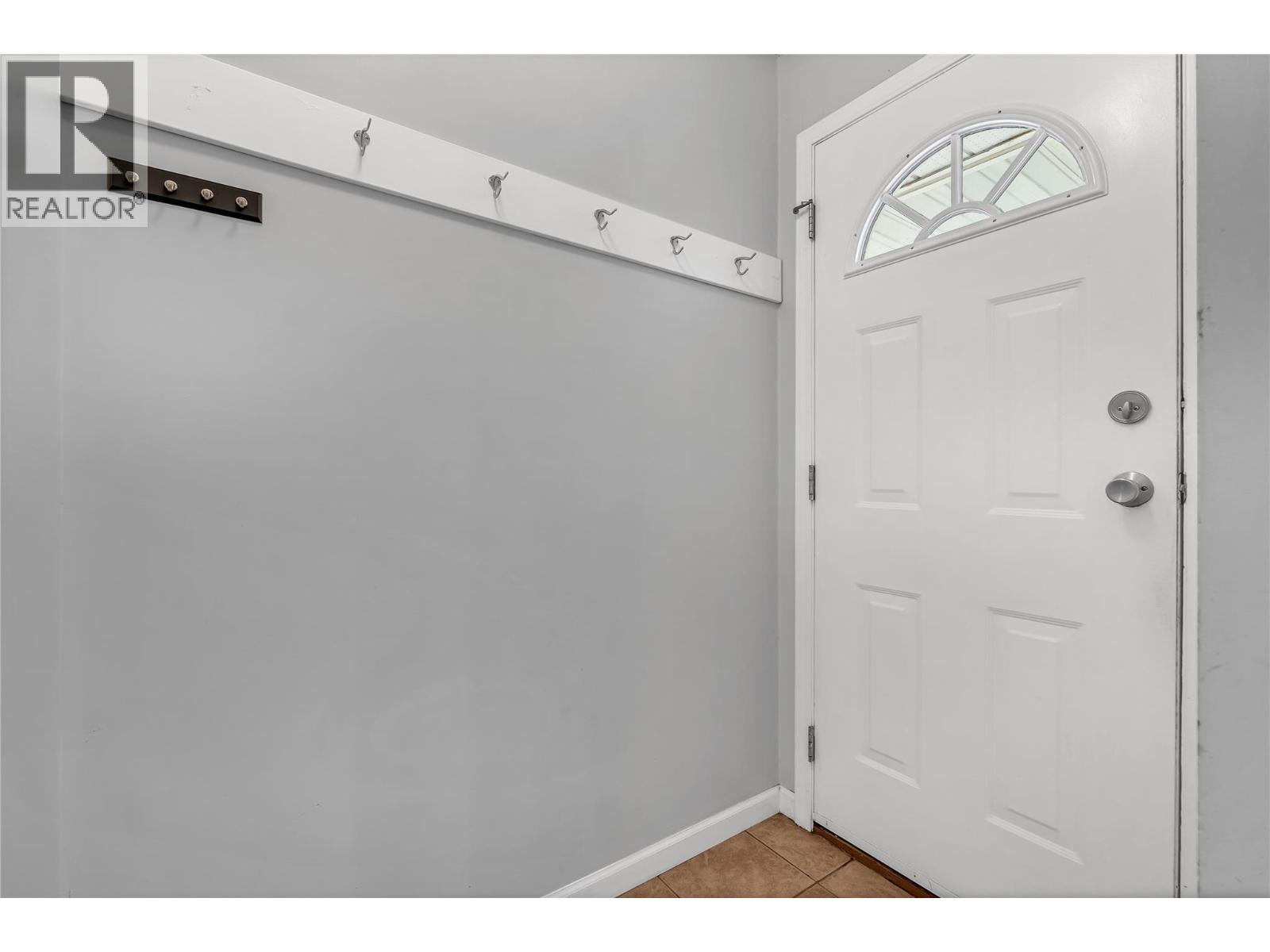 654 Wade Avenue W Unit# 101 & 201, Penticton