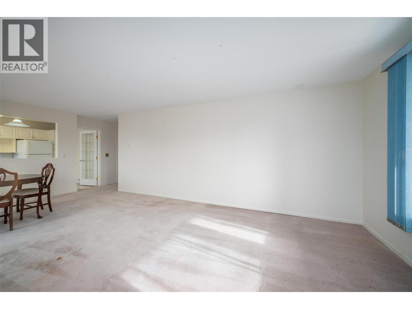 301 980 Glenwood Avenue, Kelowna