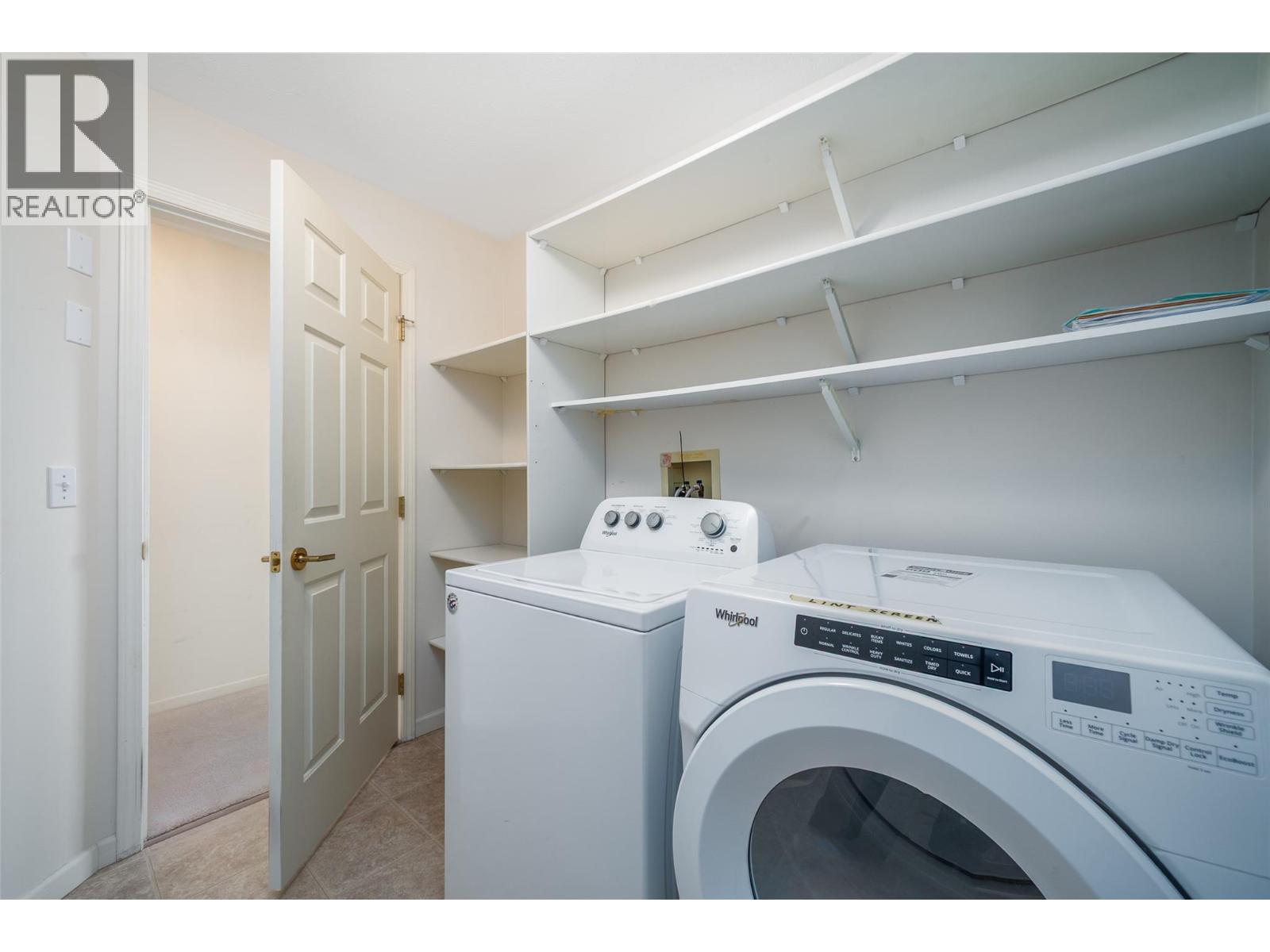 301 980 Glenwood Avenue, Kelowna