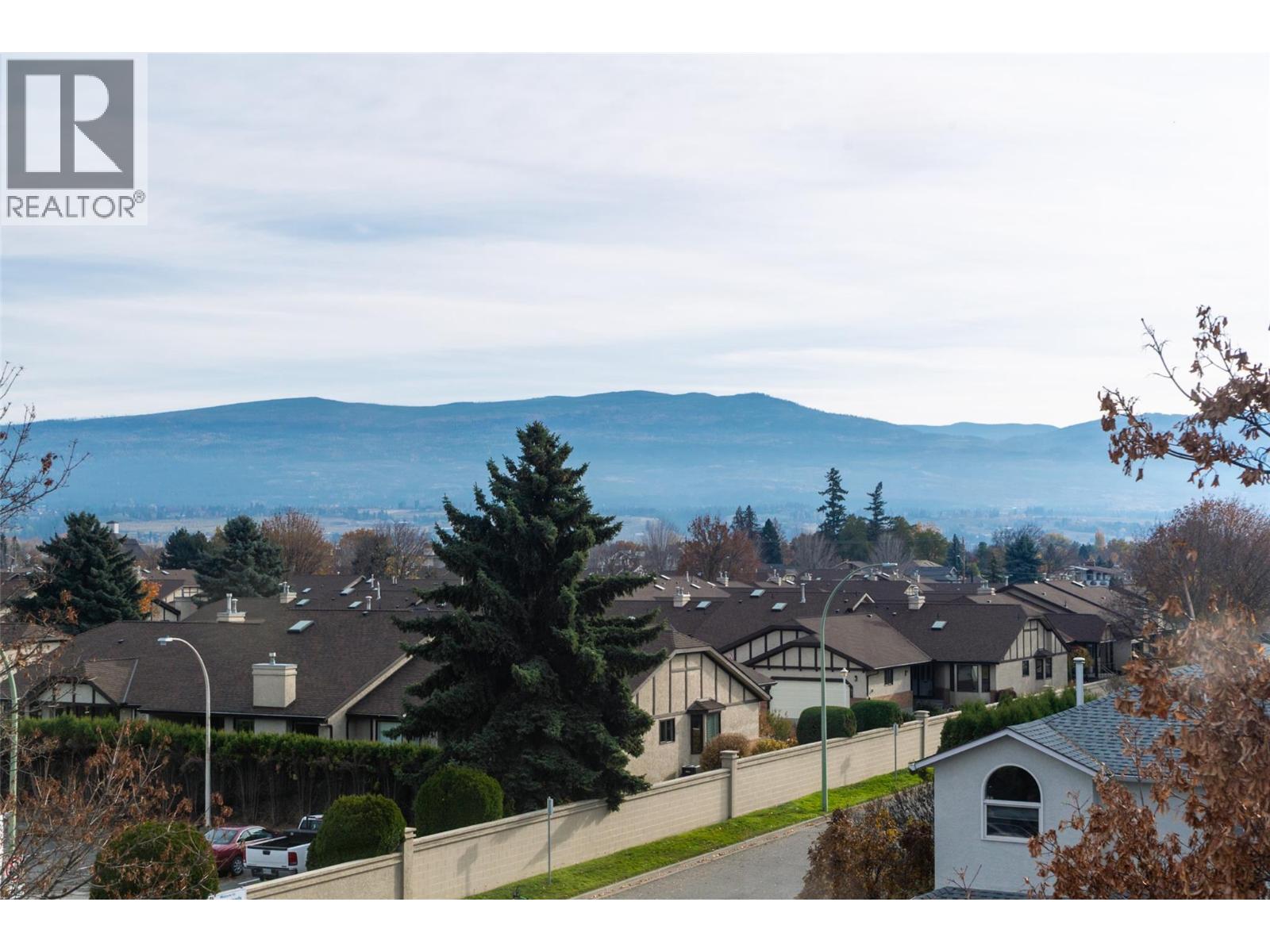 301 980 Glenwood Avenue, Kelowna